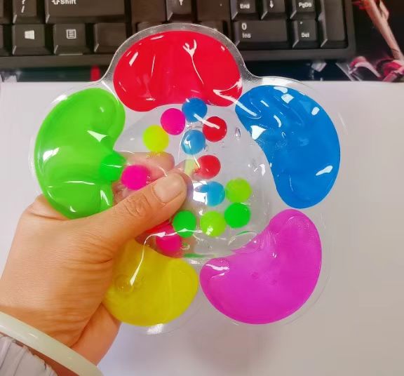 Joc senzorial de sortare a culorilor pentru copii