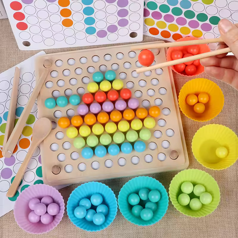Jocul Montessori de Sortare: Primul pas către o minte organizată și degete dibace